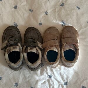 adidas and new balance Kids' Sneakers - grey and pink - set of 2